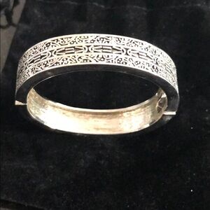 Silver Bangle bracket